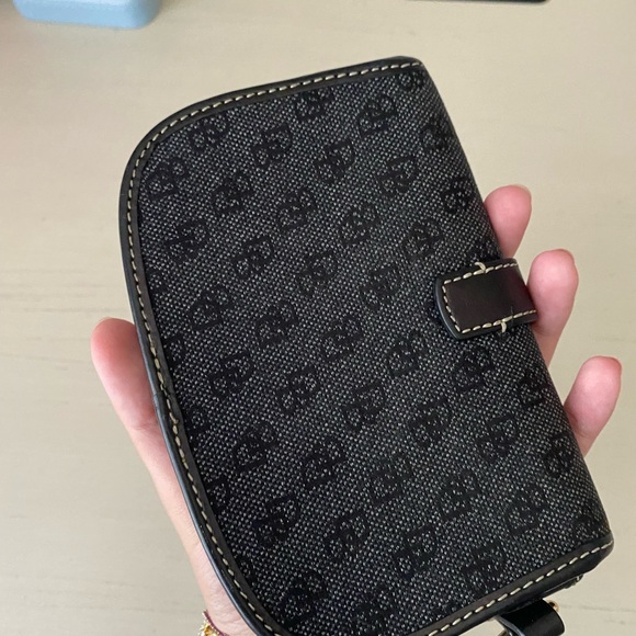 Vintage Dooney and Bourke monogrammed leather trim black wristlet wallet - Picture 9 of 9